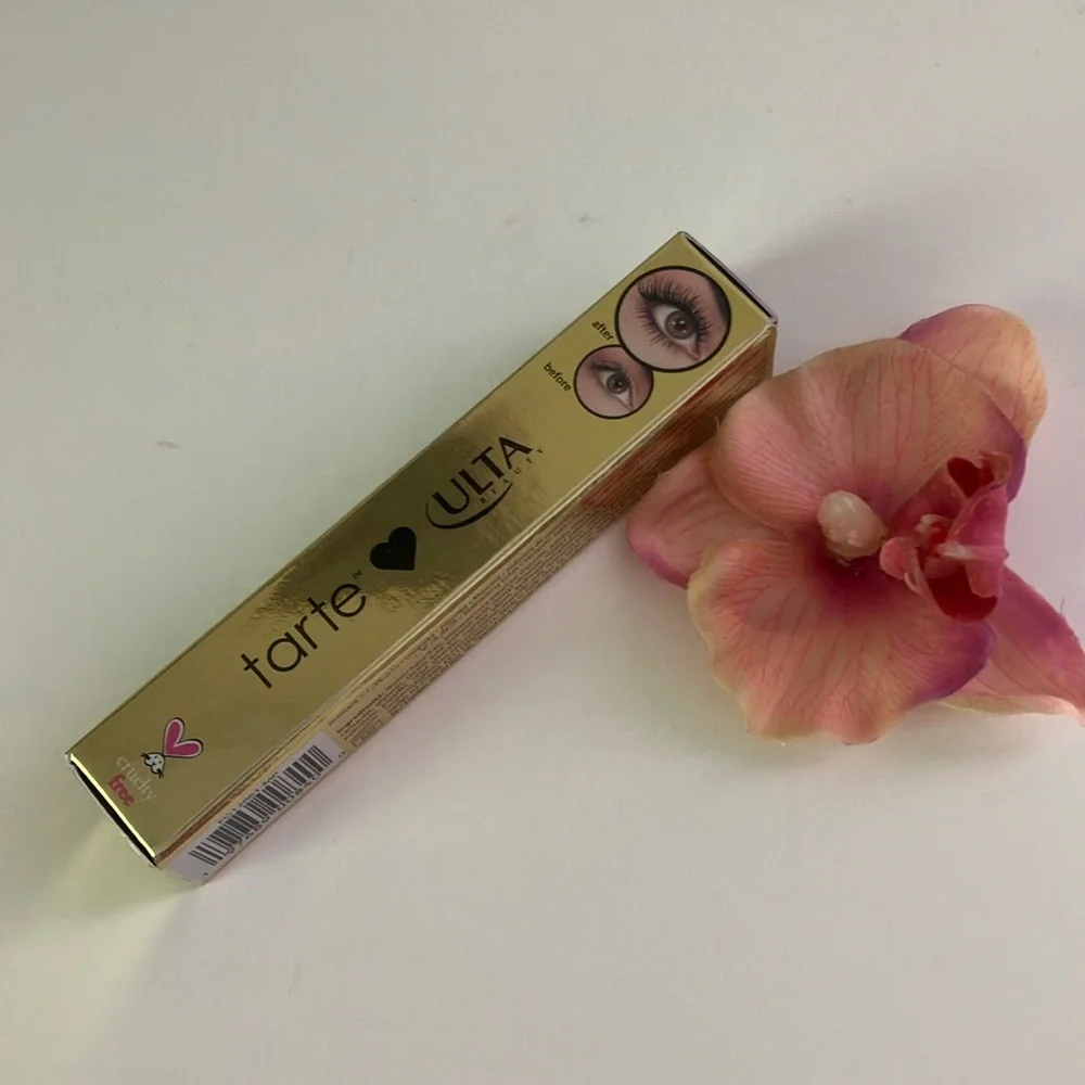 NIB 🌸MANEATER TARTE Voluptuous Mascara mini Black color 4.5 mL